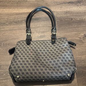 EUC Dooney & Bourke Bag
